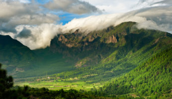Blick über die Berge auf La Palma. © iStockphoto.com/Enjoylife2
